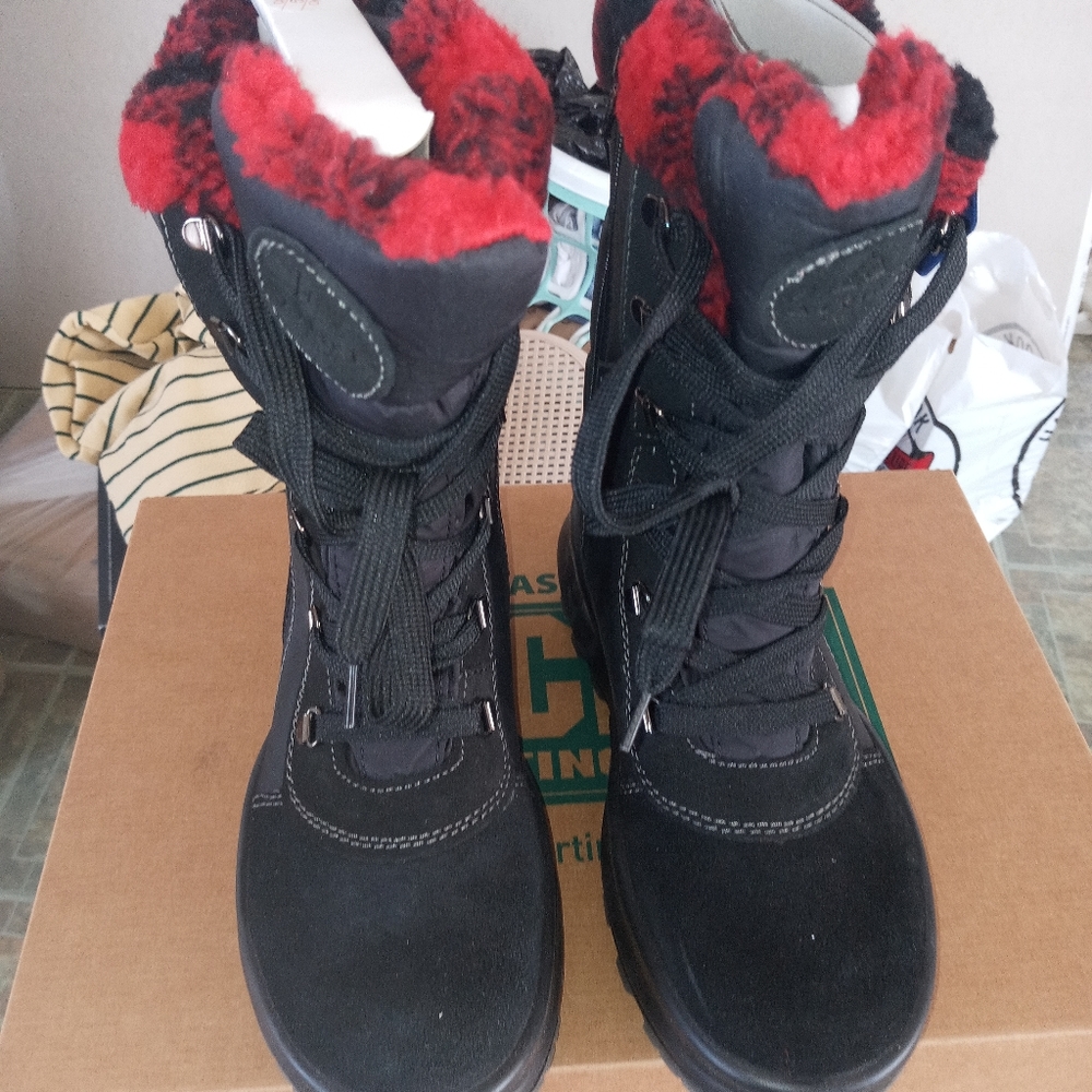 #NWT Alpine waterproof boots